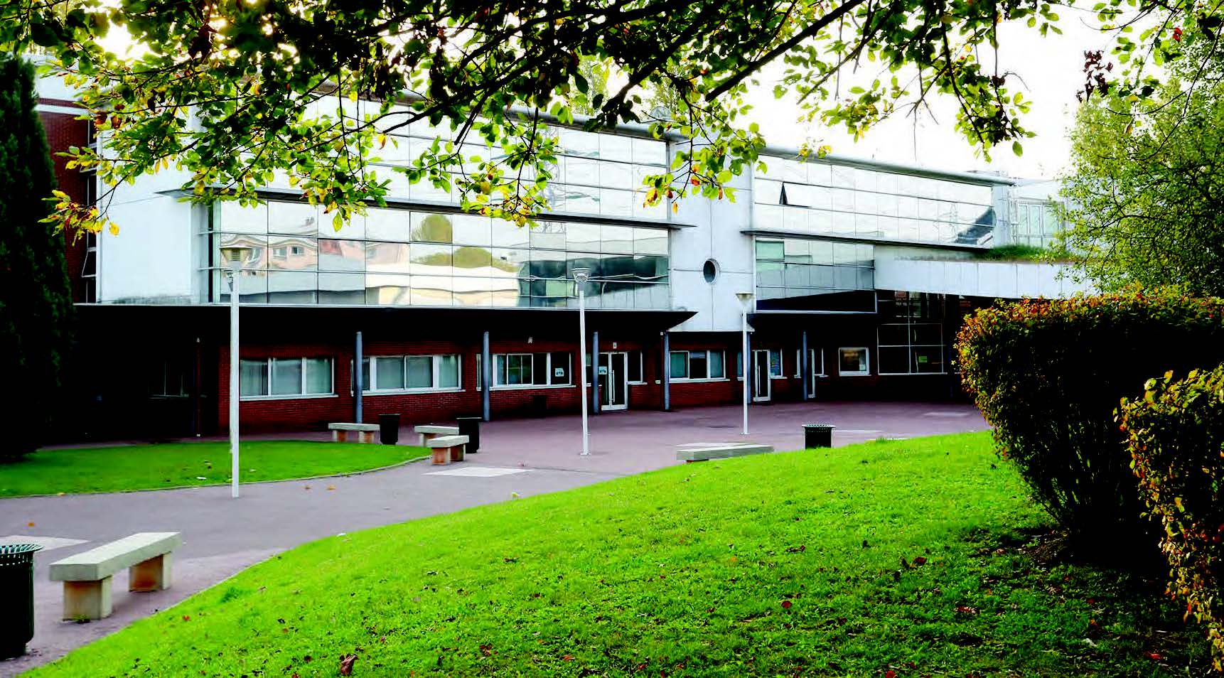Collège Les Petits Ponts Collège Les Petits Ponts